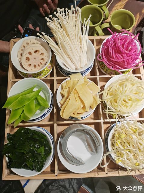 犟老頭火鍋合作社·盤(pán)龍店 邢臺(tái)正餐服務(wù)的新銳探索者